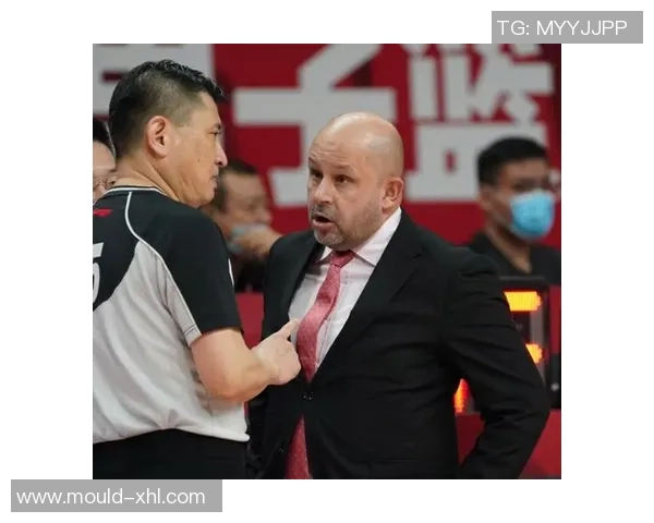 重庆篮球队防反战术革新探讨助力球队崛起与发展之路